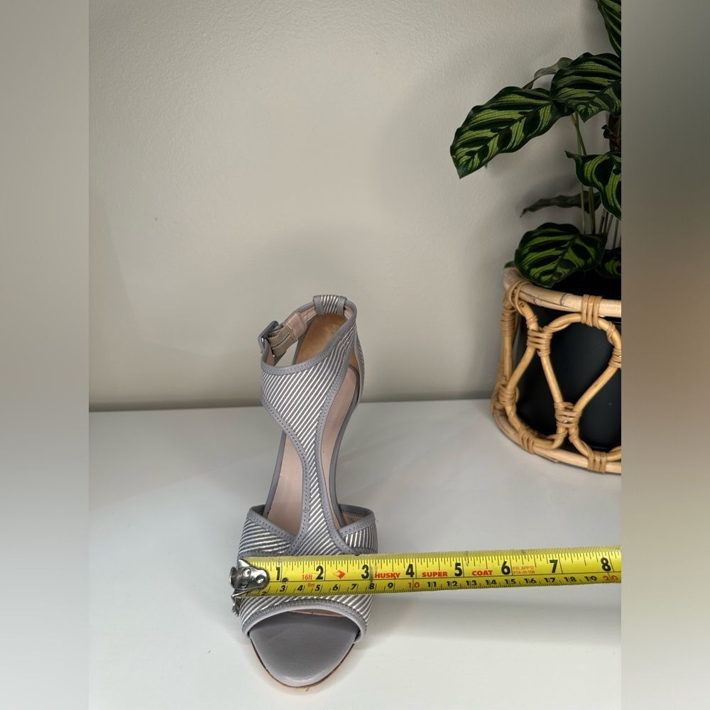 K. Bennett London Gray White Striped Christina Pumps Made in Italy, Size 9.5/40 - Picture 14 of 14
